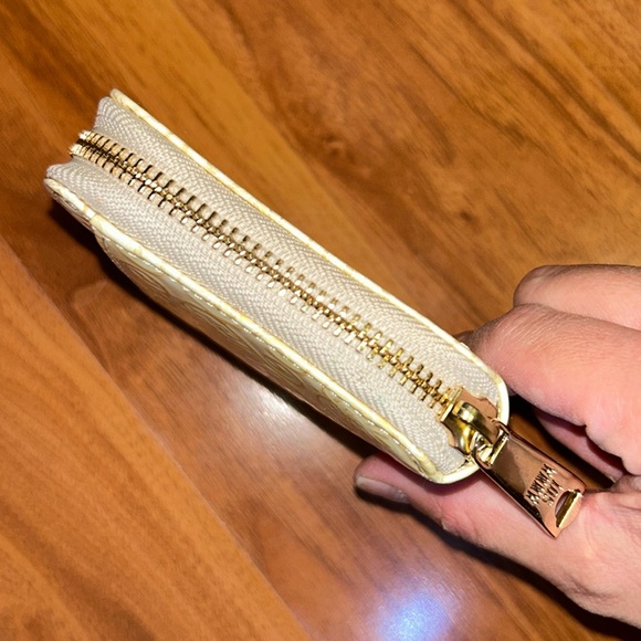 NWT Anna Sui Zip Around Wallet - Picture 10 of 16